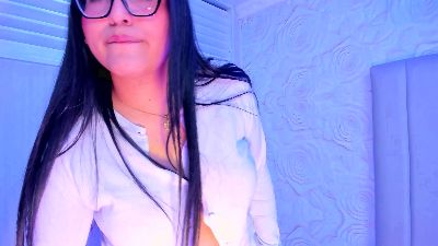 Lya_dubois live cam on Cam4