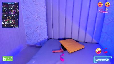 Lya_dubois live cam on Cam4