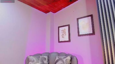 Lyaa_sweet live cam on Cam4