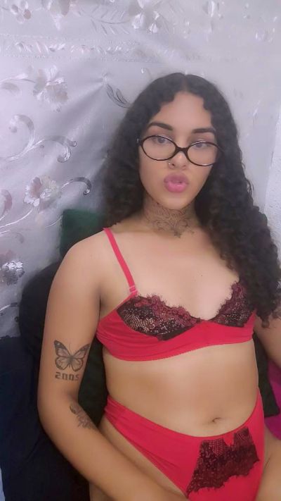 Lyaponci live cam on Cam4