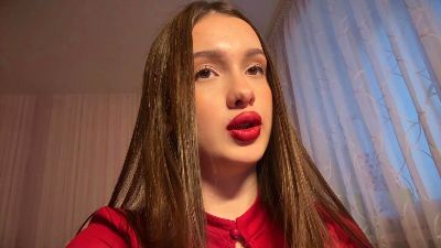 LydaDecoux live cam on Cam4