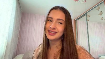 LydaDecoux live cam on Cam4