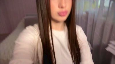 LydaDecoux live cam on Cam4
