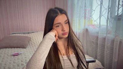 LydaDecoux live cam on Cam4