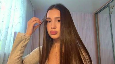 LydaDecoux live cam on Cam4