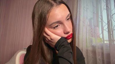 LydaDecoux live cam on Cam4