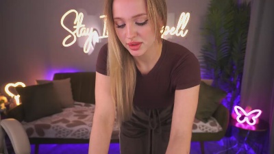 LylaYeess live cam on Cam4