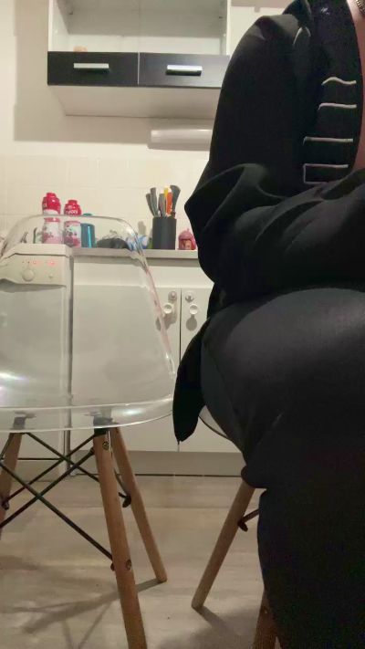 Lyly381 webcam