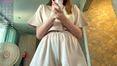 LynBowey live cam on Cam4