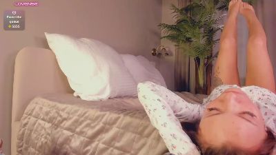 LyndseyAbrew live cam on Cam4
