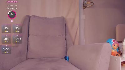 LyndseyAbrew live cam on Cam4