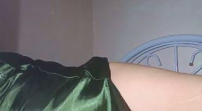 Lyne1981 live cam on Cam4