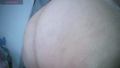 Lynieh live cam on Cam4