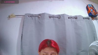 Lynieh live cam on Cam4