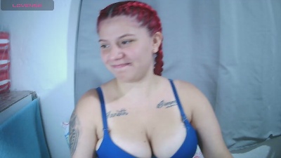 Lynieh live cam on Cam4