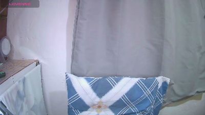 Lynieh live cam on Cam4