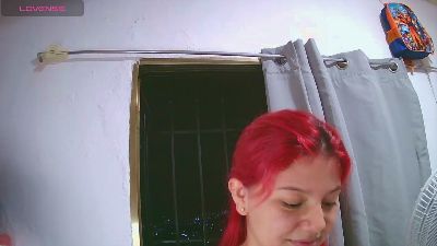 Lynieh live cam on Cam4