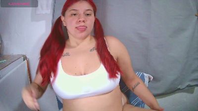 Lynieh live cam on Cam4
