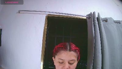 Lynieh live cam on Cam4