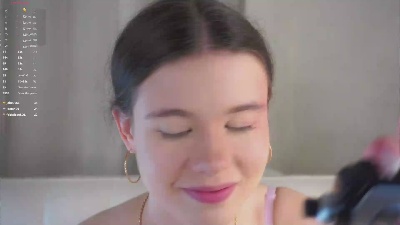 LynneForster live cam on Cam4