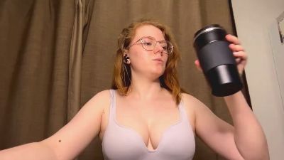LynneMineo live cam on Cam4