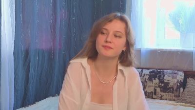LynneRencher live cam on Cam4