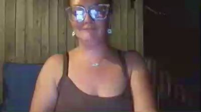 Lynniexo live cam on Cam4