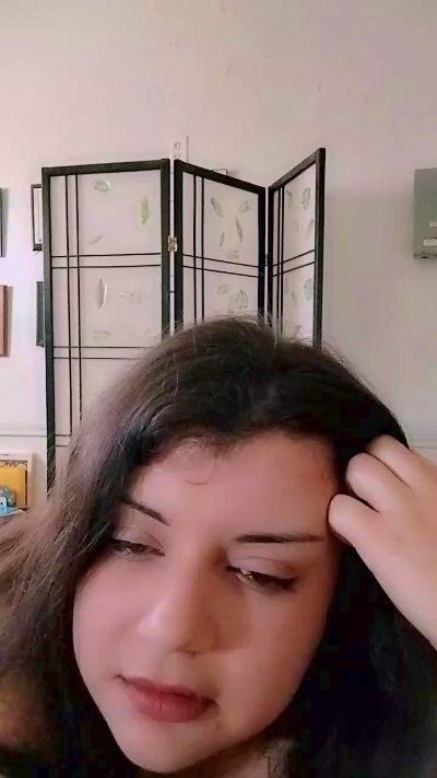 Lynnliving930 live cam on Cam4