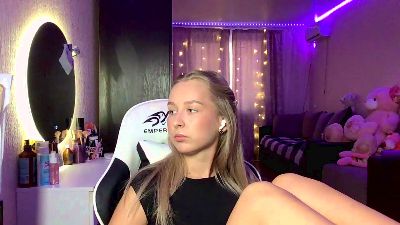 LynseyPake live cam on Cam4