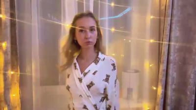 LynseyPake live cam on Cam4