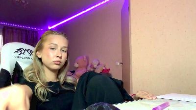 LynseyPake live cam on Cam4