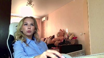 LynseyPake live cam on Cam4