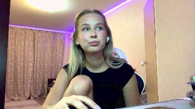 LynseyPake live cam on Cam4