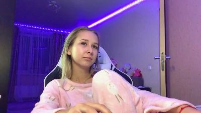 LynseyPake live cam on Cam4