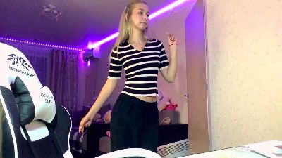 LynseyPake live cam on Cam4