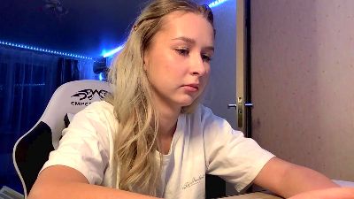 LynseyPake live cam on Cam4