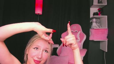 Lyra_viel live cam on Cam4