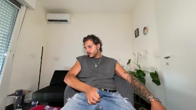 M4tt3000 live cam on Cam4