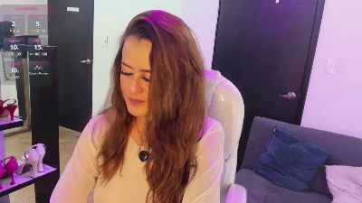 MAGHENTA1976 live cam on Cam4