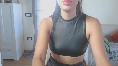 MAIRA90 live cam on Cam4