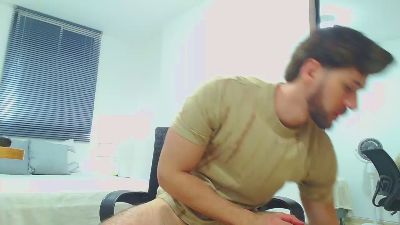MARCK_CHEST live cam on Cam4