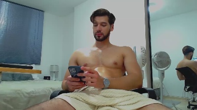 MARCK_CHEST live cam on Cam4