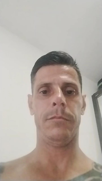 MASSAGISTA19CM4 live cam on Cam4
