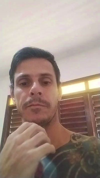 MASSAGISTA19CM4 live cam on Cam4