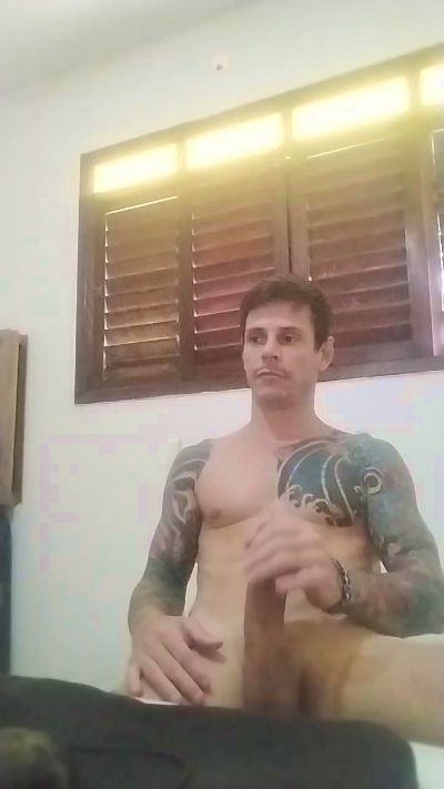 MASSAGISTA19CM4 live cam on Cam4