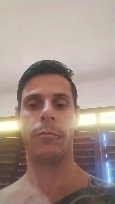 MASSAGISTA19CM4 live cam on Cam4