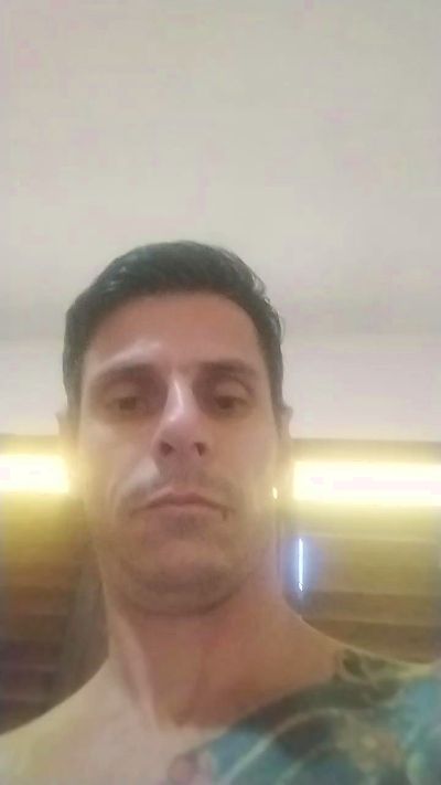 MASSAGISTA19CM4 live cam on Cam4