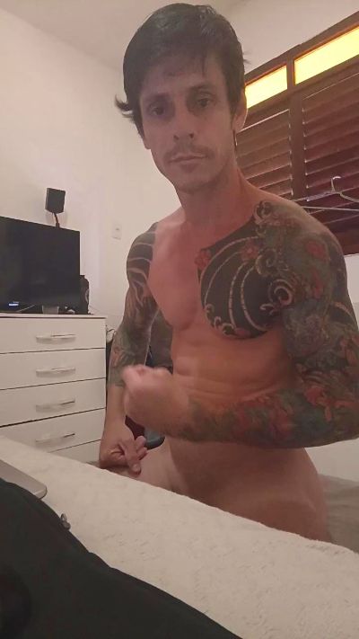 MASSAGISTA19CM4 live cam on Cam4