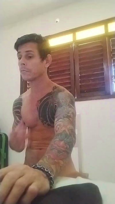 MASSAGISTA19CM4 live cam on Cam4