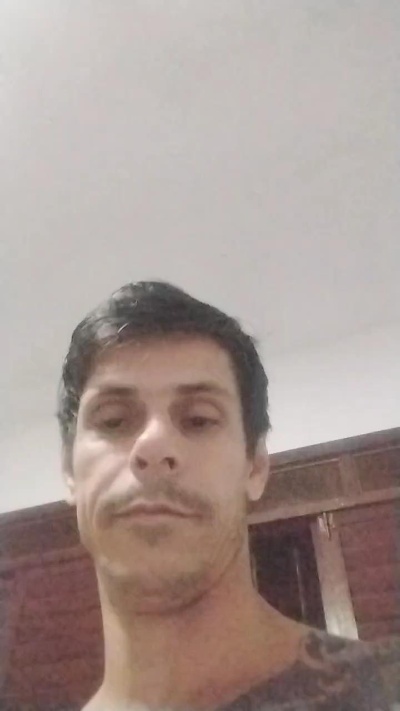 MASSAGISTA19CM4 live cam on Cam4